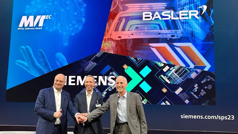 Dr. Olaf Munkelt, MVTec (left), Rainer Brehm, Siemens (middle), and Dr. Dietmar Ley, Basler (right), announced the partnerships at SPS trade show in Nuremberg.
