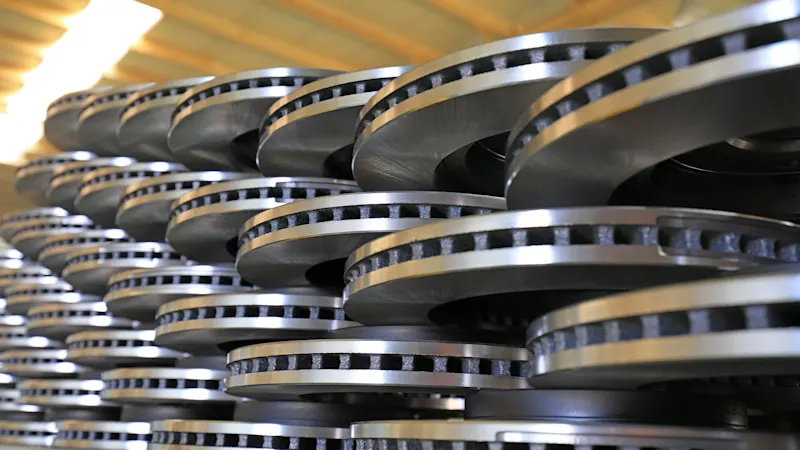 brake-disc-pick-and-place-4