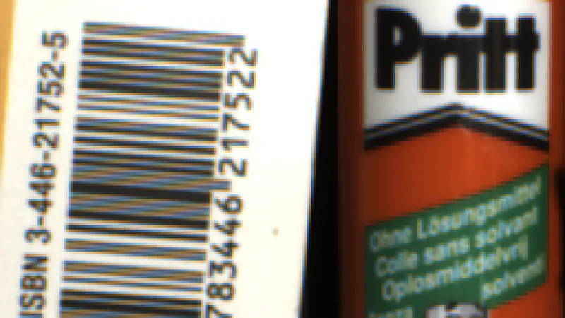 Image after simple color image calculation with color errors at the color edges in the barcode