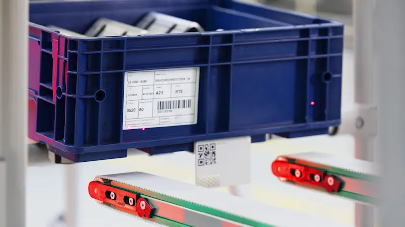 Pinza nella logistica di produzione