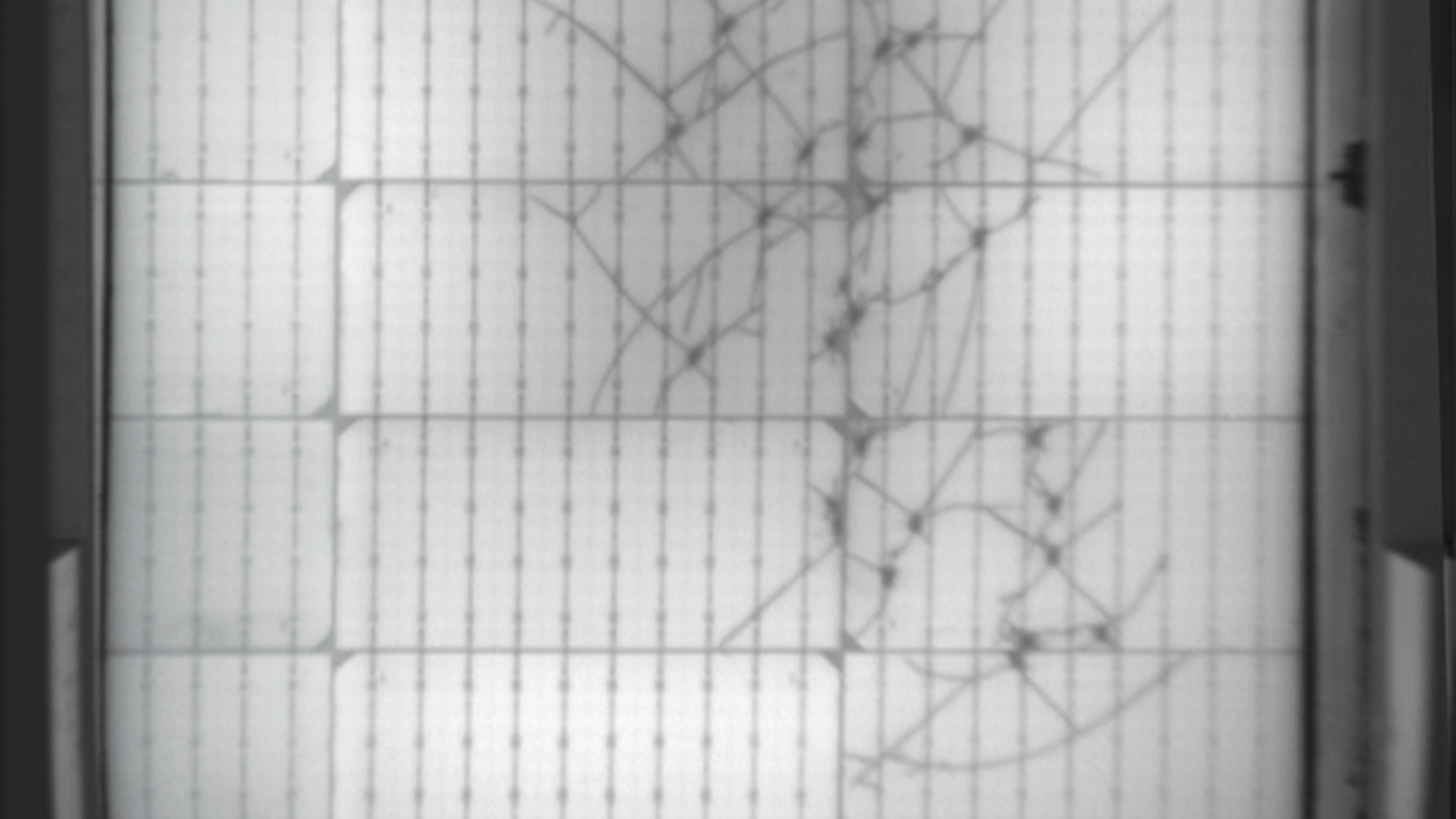 Defects in solar panels become visible with SWIR cameras.