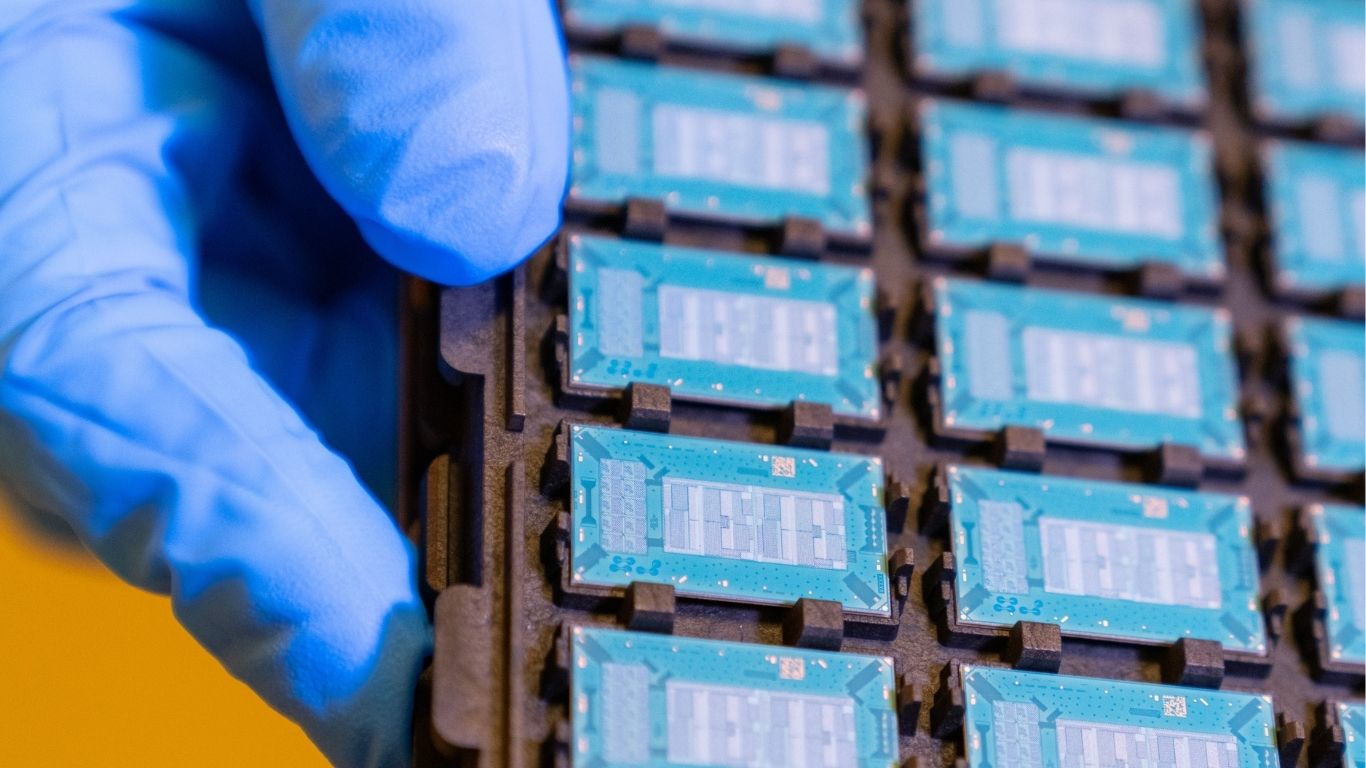 檢查玻璃側壁粗糙度和隱藏的裂縫