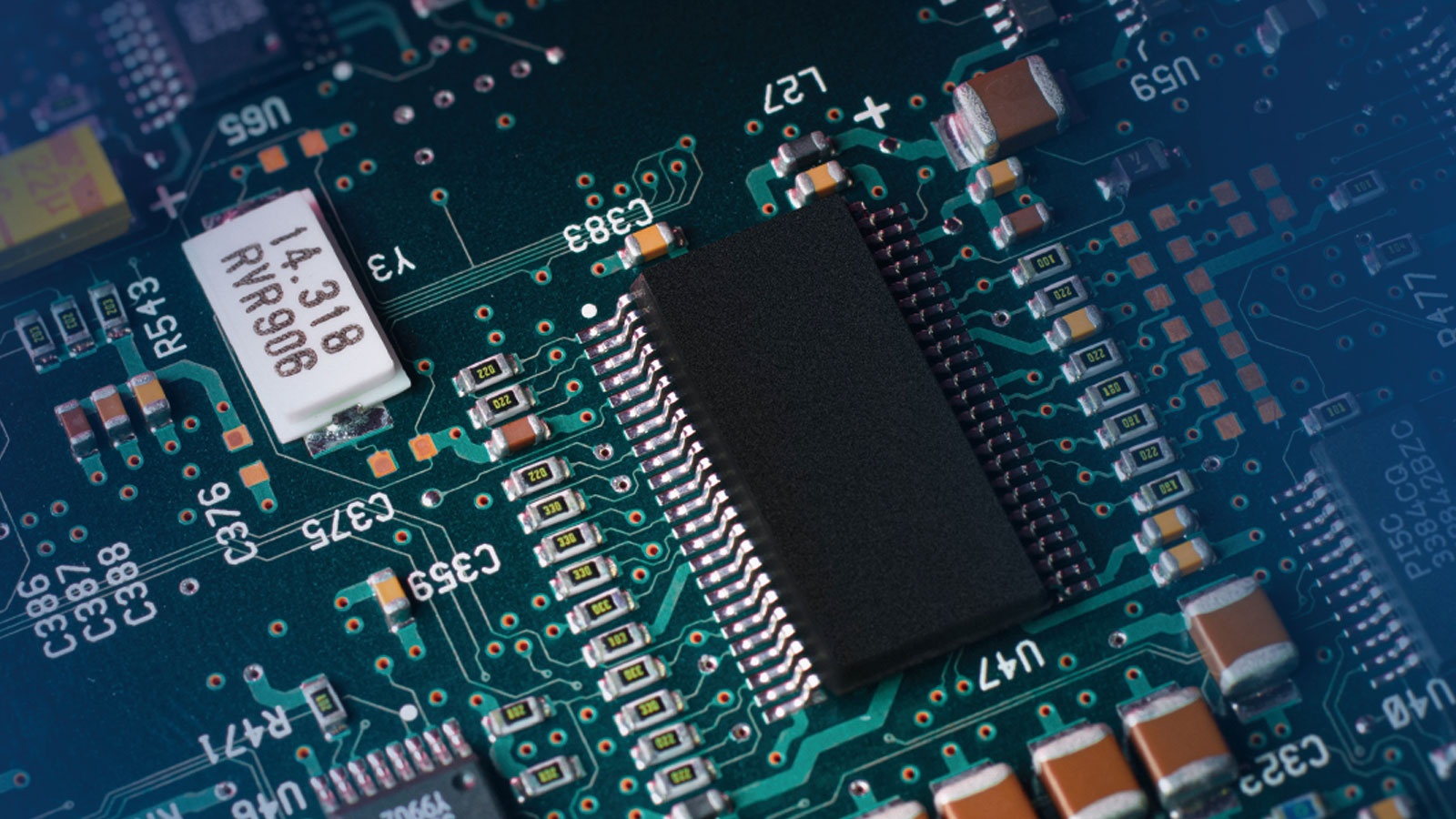 使用 Basler 視覺系統進行 PCBA 檢測